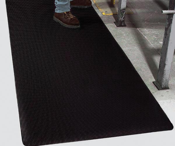 Mat 3&#39;X26&#39;1/4&quot;Thick Black Switchboard Corrugated Runner